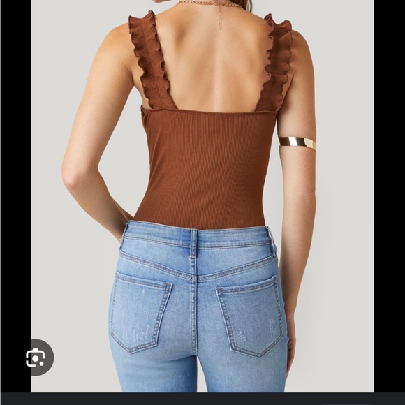 Charlotte Avery Ruffle Bodysuit - Picture 2 of 3